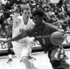 Riley Bradshaw of the University Montana Grizzlies shows the same defense he played in high school at Corvallis. Jean Schurman photo.