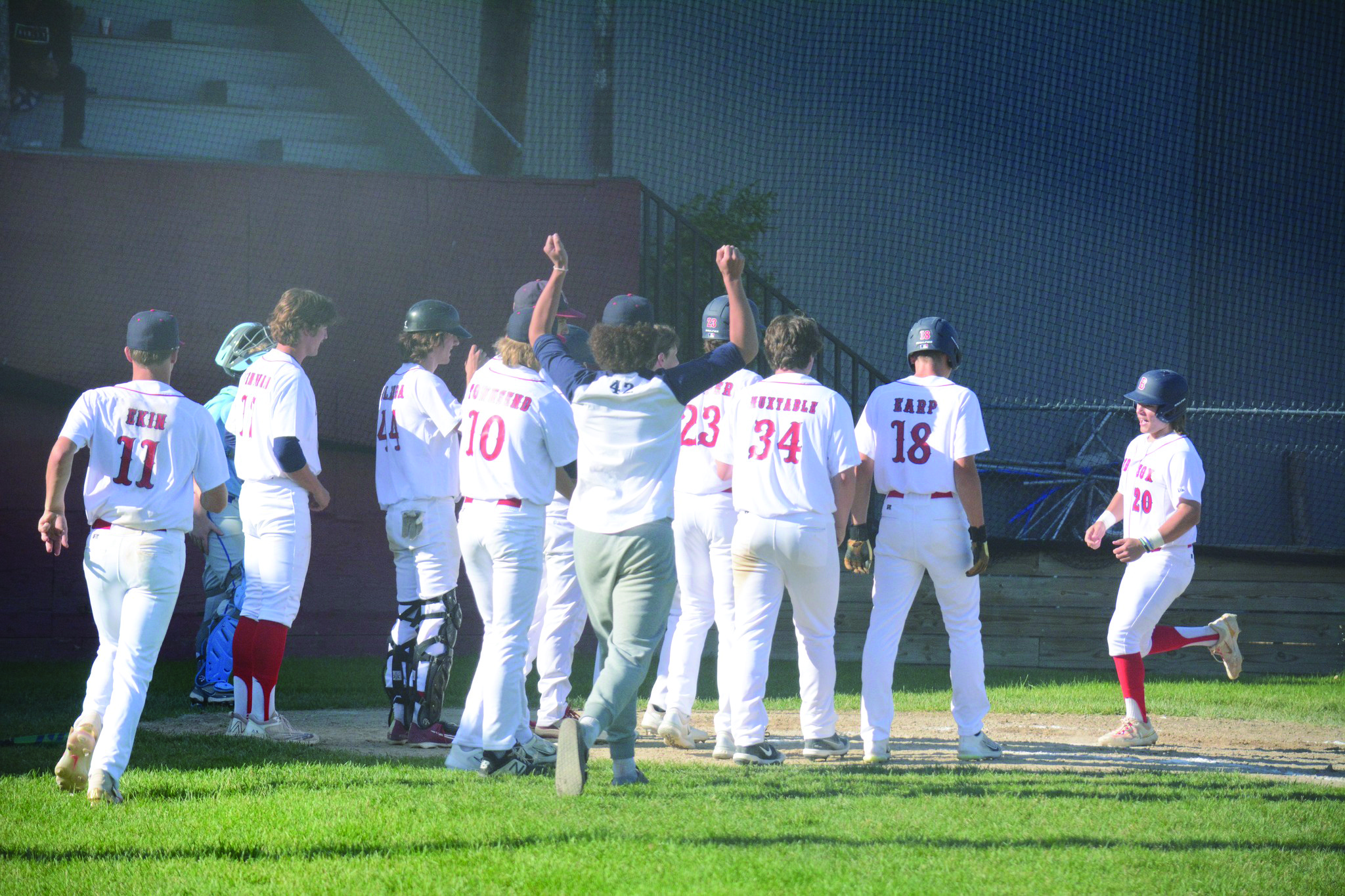 Red Sox score 8 in 4th inning en route to 15-7 win 