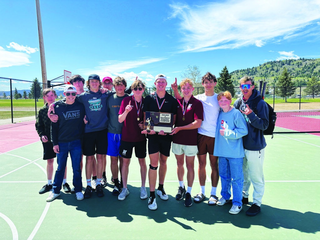 Hamilton tennis teams dominate divisionals - Bitterroot Star